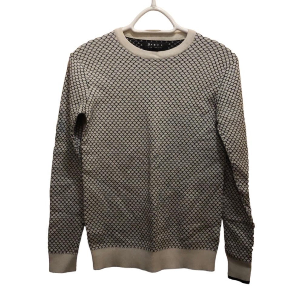 Honeycomb print black and white crew neck sweater